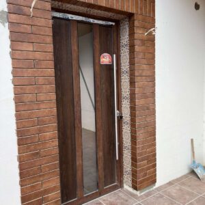 ДСДимов - Полагане на клинкер на веранда и облицовка на врата в къща, Манастирски рид.